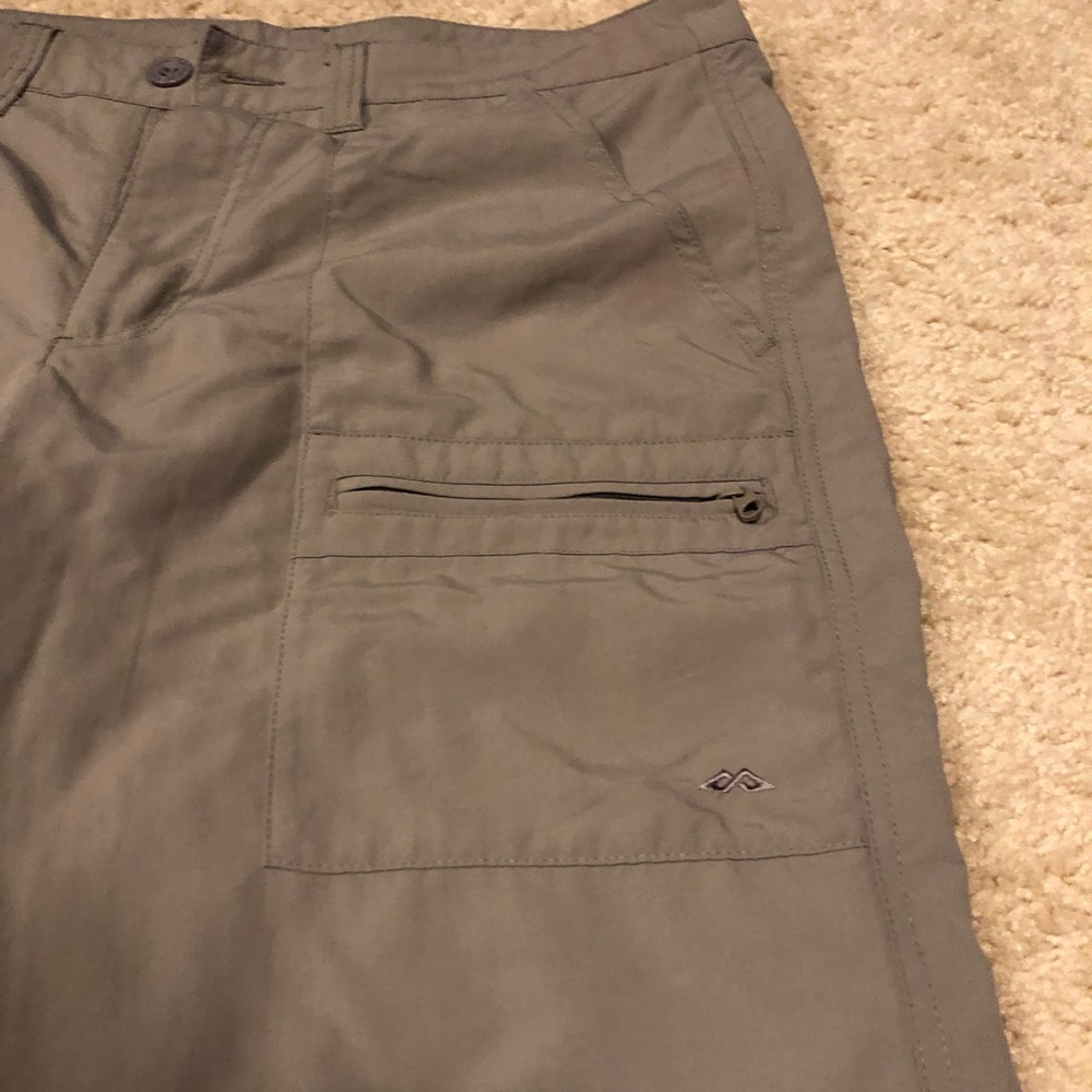 NWOT - Kathmandu Cargo Kakis